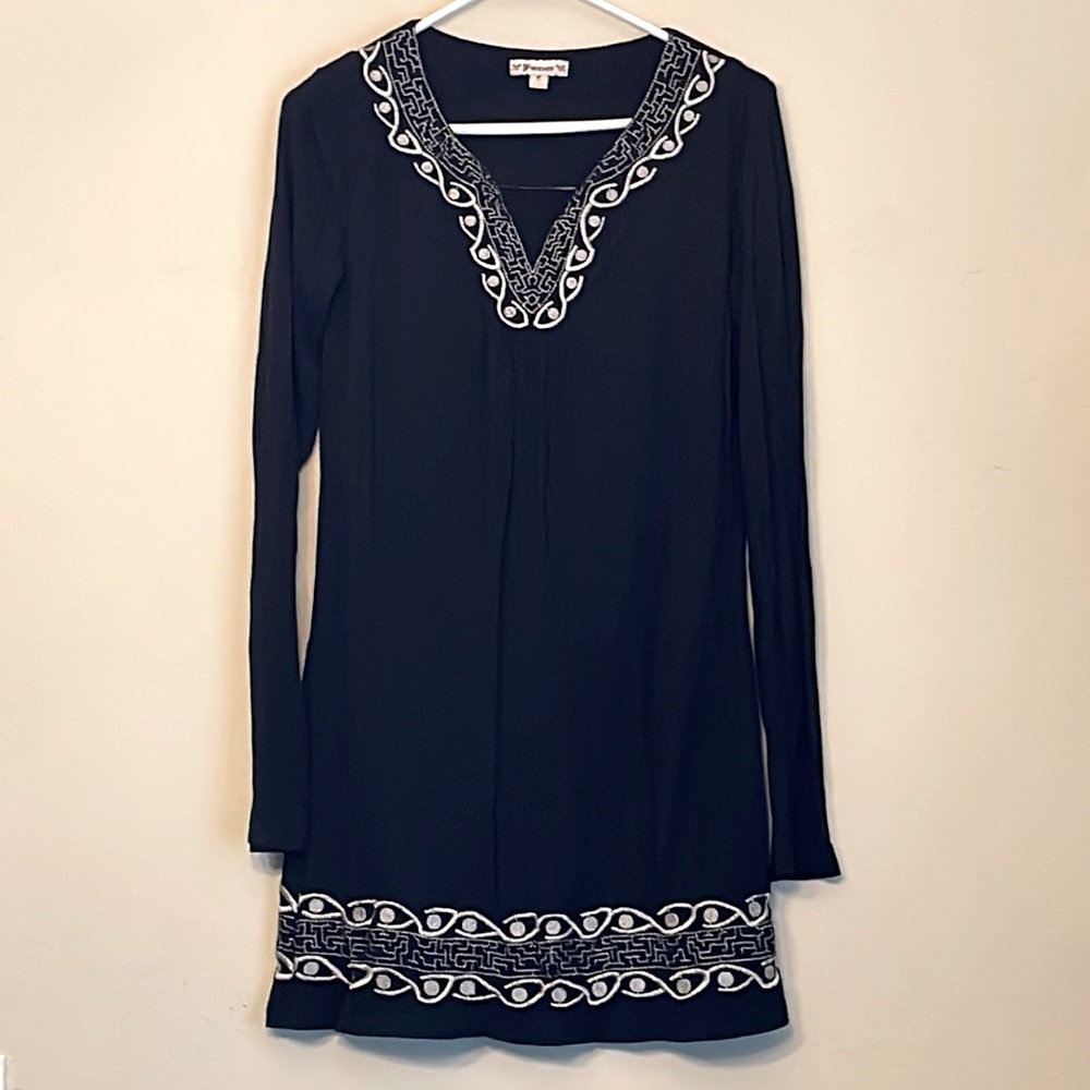 M Black and White Dress by Forever. C3